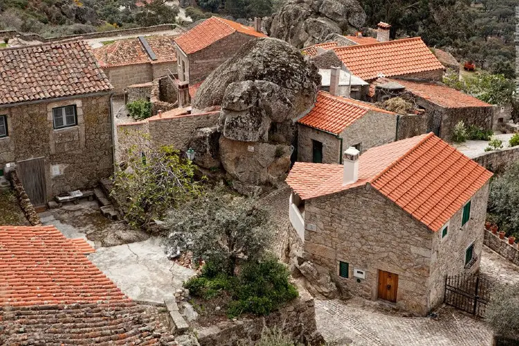 Medieval-village-portugal