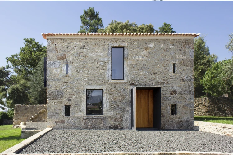 Renovated-stone-house-portugal