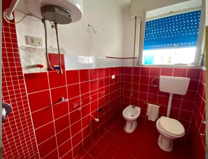bathroom-apartment-palermo-italy