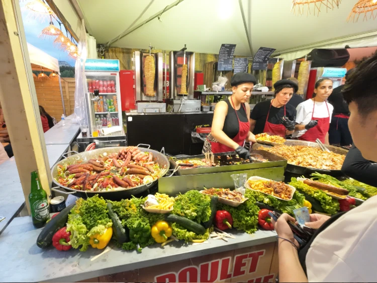 kebab_street_food_fair_in_paris